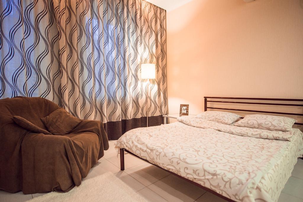 Studio Ember At Maidan Konstytutsii Kharkov Luaran gambar