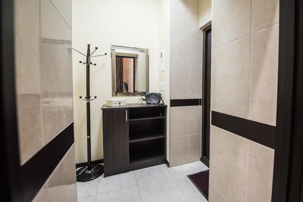 Studio Ember At Maidan Konstytutsii Kharkov Luaran gambar